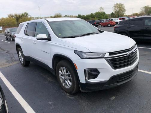 2023 Chevrolet Traverse LS