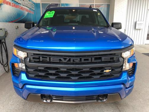 2024 Chevrolet Silverado 1500 Custom