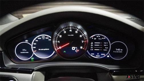 2022 Porsche Cayenne Platinum Edition