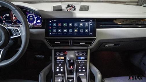2022 Porsche Cayenne Platinum Edition
