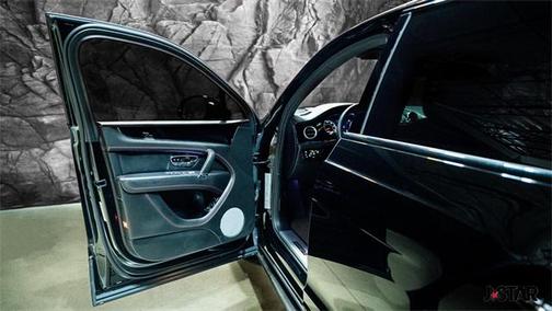 2018 Bentley Bentayga Black Edition