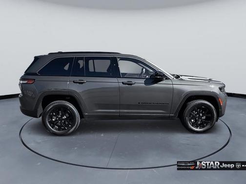 2026 Jeep Grand Cherokee Altitude