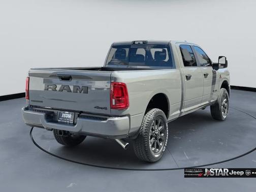 Ceramic Gray Clearcoat 2026 RAM 2500 Big Horn Crew Cab 4x4 6'4' Box