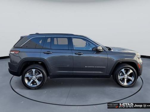 Baltic Gray Metallic Clearcoat 2026 Jeep Grand Cherokee Limited