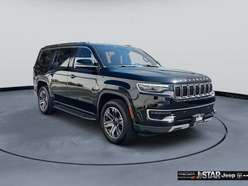 Diamond Black Crystal Pearlcoat 2022 Jeep Wagoneer Series III 4x4