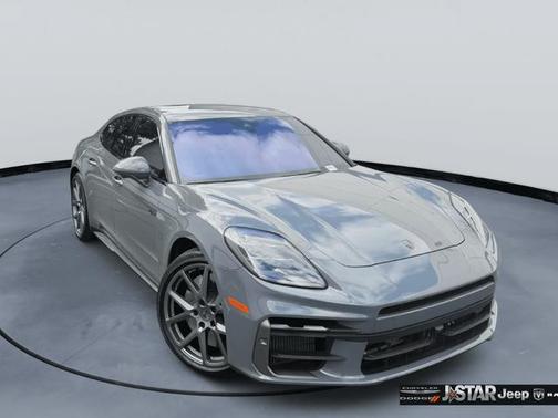 2025 Porsche Panamera Turbo