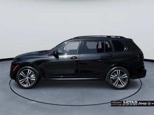 Black Sapphire Metallic 2025 BMW X7 xDrive40i
