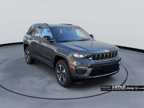 2022 Jeep Grand Cherokee 4xe Base