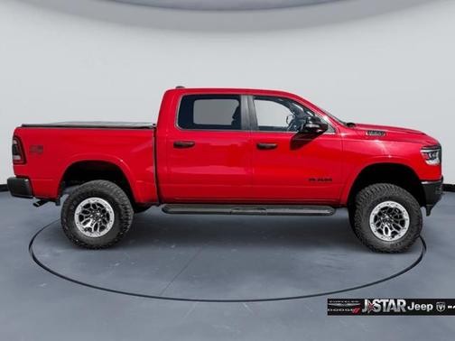 Redline 2 Coat Pearl 2022 RAM 1500 Big Horn/Lone Star