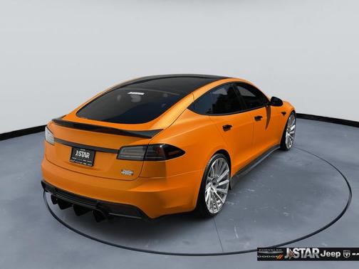 Orange 2022 Tesla Model S Plaid