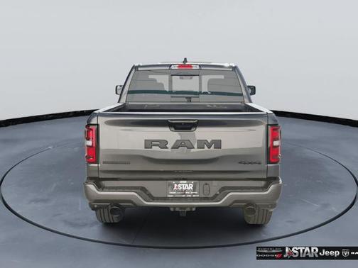 Granite Crystal Metallic Clearcoat 2026 RAM 1500 Big Horn/Lone Star