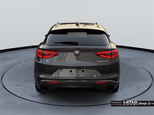 2023 Alfa Romeo Stelvio Veloce AWD