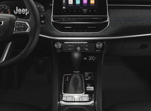 Bright White Clearcoat 2026 Jeep Compass Latitude