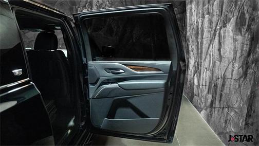 2023 Cadillac Escalade ESV Luxury