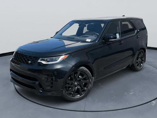 Santorini Black Metallic 2024 Land Rover Discovery P360 Dynamic SE