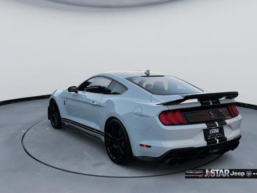 2020 Ford Shelby GT500 Base
