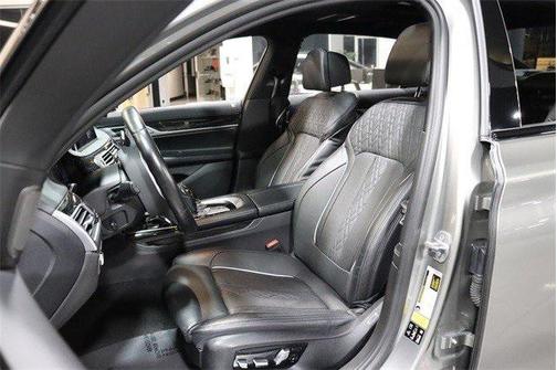 2021 BMW 750 i xDrive