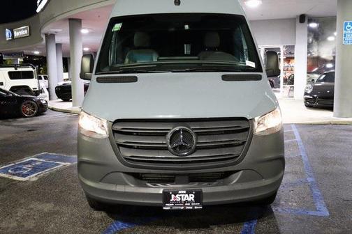 2023 Mercedes-Benz Sprinter 2500 Standard Roof