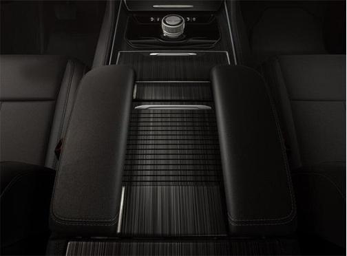 2026 Jeep Grand Wagoneer 4x2