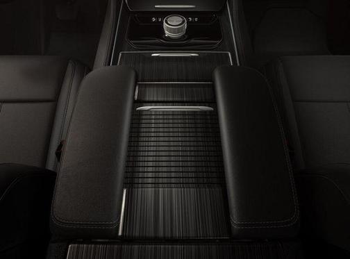 2026 Jeep Grand Wagoneer 4x2