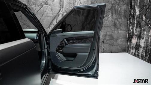 2024 Land Rover Range Rover Sport SE