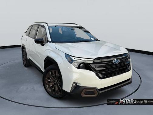 Crystal White Pearl 2025 Subaru Forester Sport