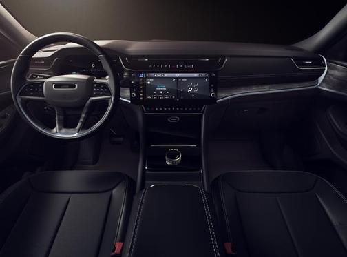 Diamond Black Crystal Pearlcoat 2026 Jeep Grand Cherokee Altitude