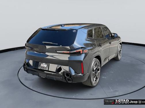 Black Sapphire Metallic 2023 BMW XM Base