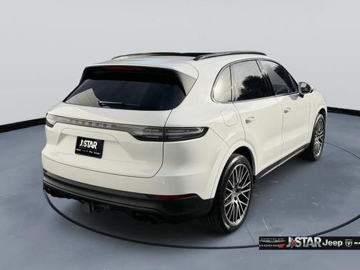 2023 Porsche Cayenne Platinum Edition