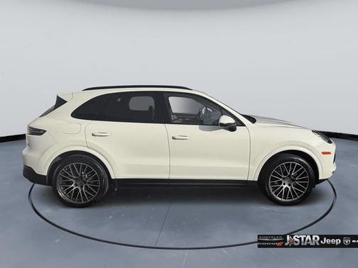 2023 Porsche Cayenne Platinum Edition
