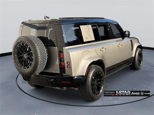 2023 Land Rover Defender 110 X-Dynamic SE