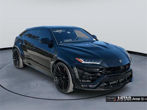 2021 Lamborghini Urus Graphite Capsule