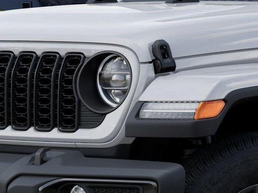 Bright White Clearcoat 2026 Jeep Gladiator Sport S