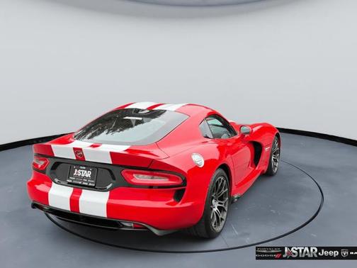 Adrenaline Red 2017 Dodge Viper GTS