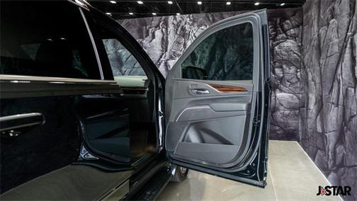 2023 Cadillac Escalade ESV Premium Luxury