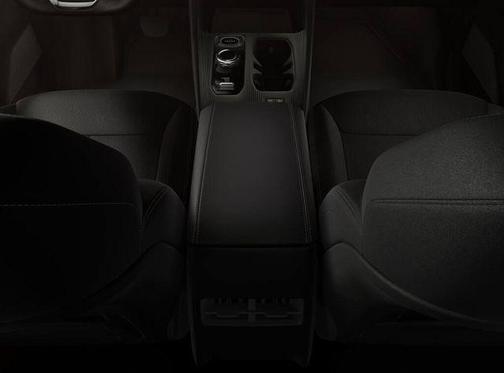 Diamond Black Crystal Pearlcoat 2026 Jeep Cherokee Laredo 4x4
