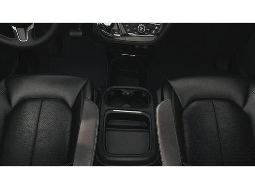 Bright White Clearcoat 2027 Chrysler Pacifica L