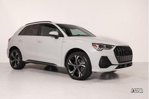 2023 Audi Q3 45 S line Premium Plus