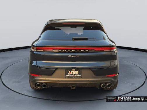 2024 Porsche Cayenne Cayenne