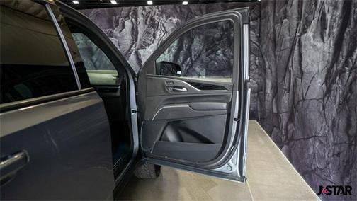 2021 Cadillac Escalade ESV Sport