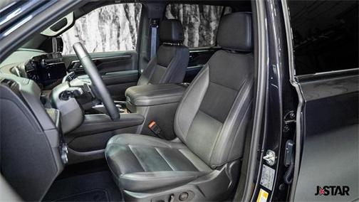 2025 Chevrolet Suburban 4WD Z71