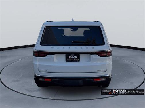 2022 Jeep Wagoneer Series III 4x4