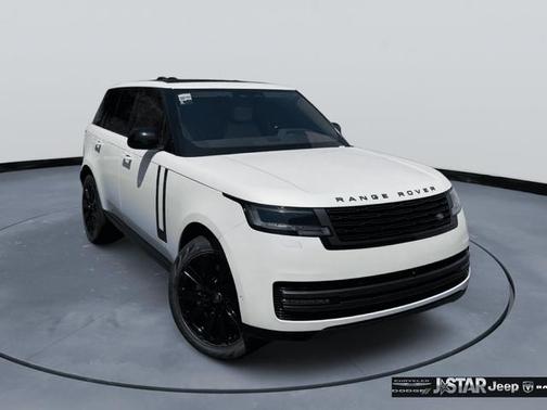 Ostuni Pearl Wht Prem Met 2025 Land Rover Range Rover P550e SE