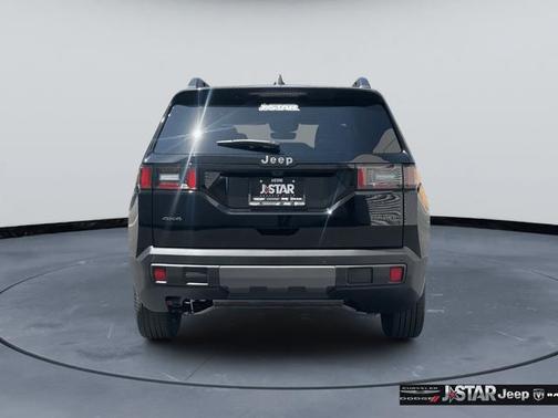 Diamond Black Crystal Pearlcoat 2026 Jeep Cherokee Limited