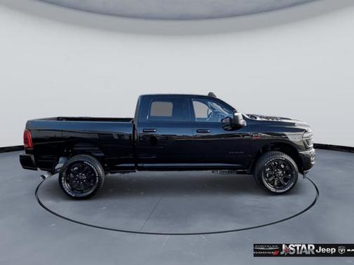 Diamond Black Crystal Pearlcoat 2025 RAM 2500 Laramie Crew Cab 4x4 6'4' Box