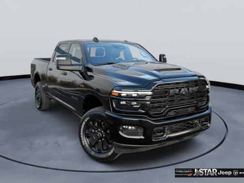 Diamond Black Crystal Pearlcoat 2025 RAM 2500 Laramie Crew Cab 4x4 6'4' Box