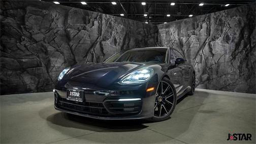 2022 Porsche Panamera E-Hybrid 4
