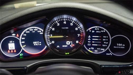 2022 Porsche Panamera E-Hybrid 4