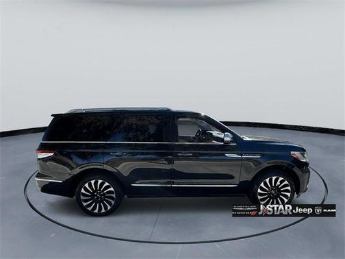 2024 Lincoln Navigator Black Label