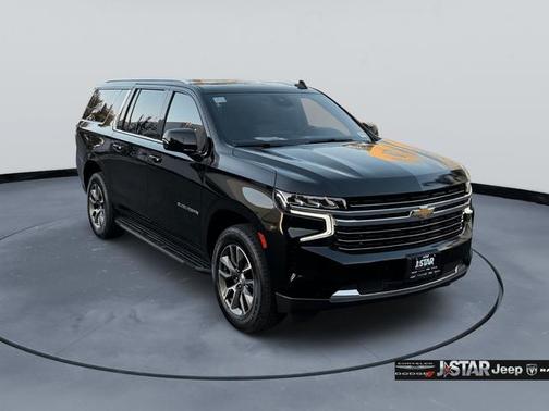 2023 Chevrolet Suburban LT